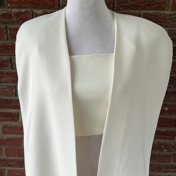 Alice + Olivia Revolve Marcia Cropped Cape Top Size 8 NWT - Picture 7 of 10